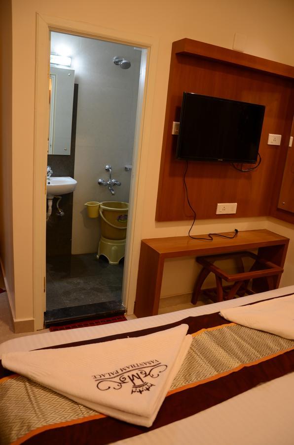 أوتي Hotel Vasantham Palace المظهر الخارجي الصورة