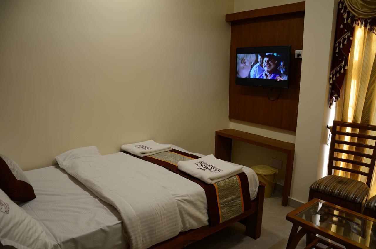 أوتي Hotel Vasantham Palace المظهر الخارجي الصورة